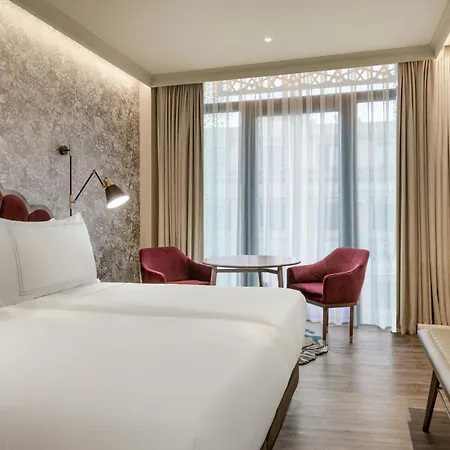 Hotel Querencia De Sevilla, Autograph Collection 4*